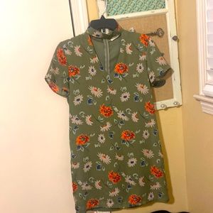 LE LIS FLORAL DRESSS !! pretty for weddings and fall pictures!